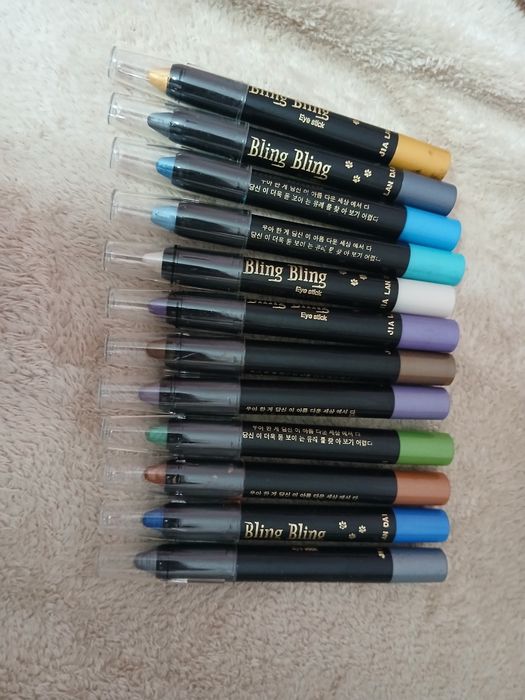 Eyes stick 2€ cada