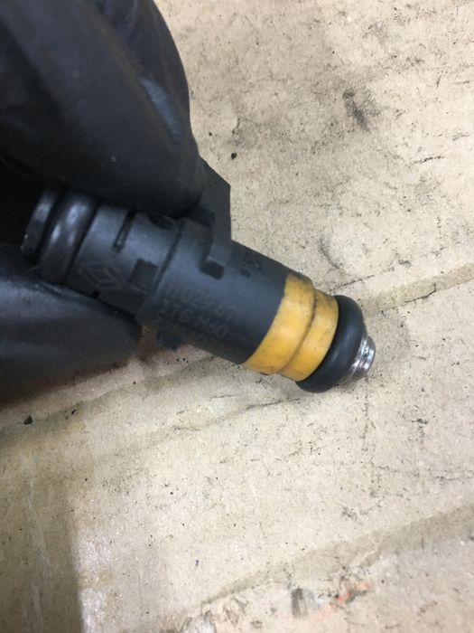 Форсунка Renault Laguna Scenic Kangoo Megane 1.4 1.6 1.8 2.0 БЕНЗИН