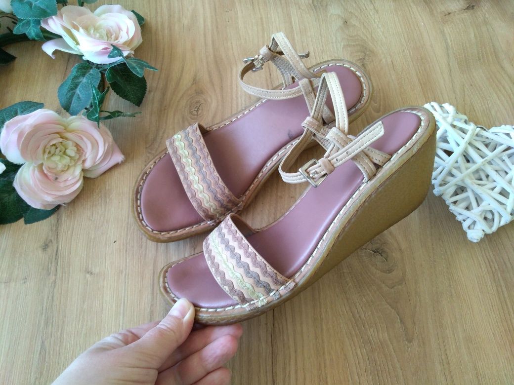 Clarks sandały damskie dziewczęce na koturnie 38 etno boho vintage