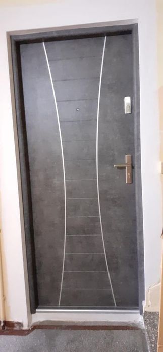 Drzwi  rolety zewnętrzne z montażem