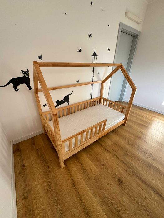 łóżko dziecięce drewniane domek LULETTO + materac