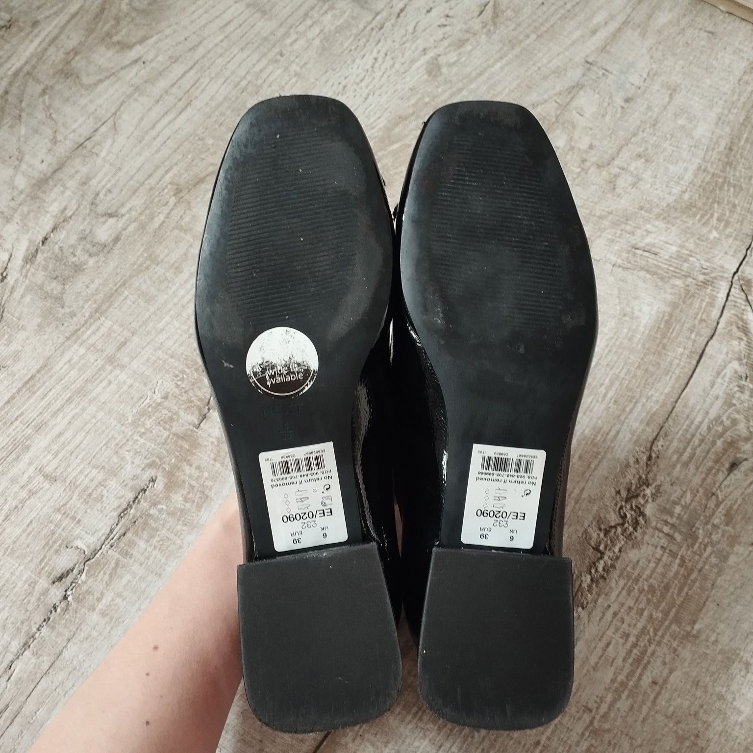 Next forever comfort туфлі балетки лаковані на підборі