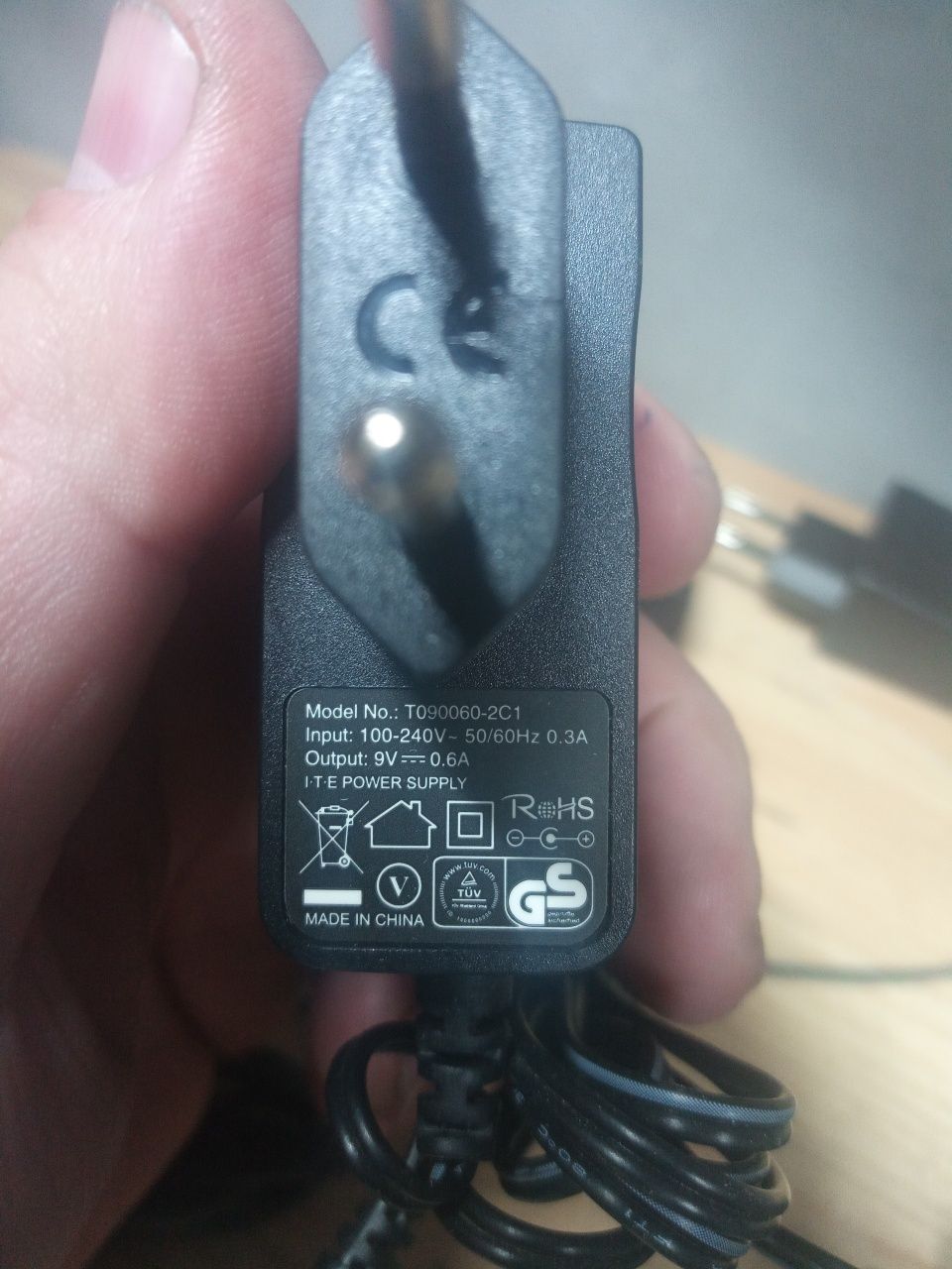Блок живлення 9V 0,5A 0.6A 1а 4A 9В адаптер питания