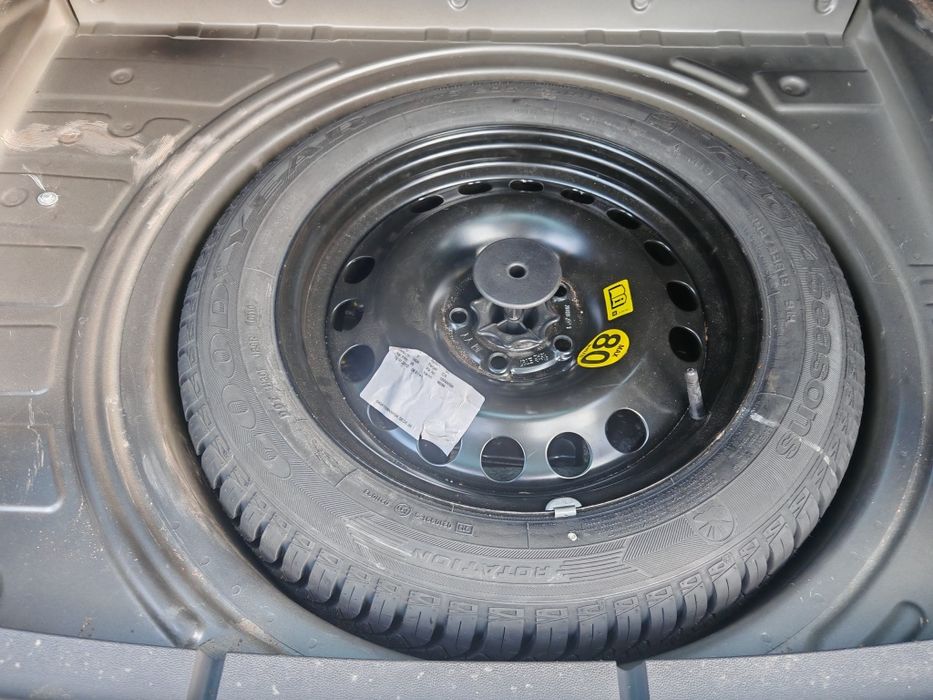 Opel astra 2010 не фарбована