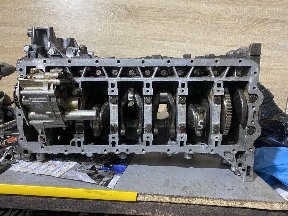 Двигун N54b30a в розбор по запчастинам