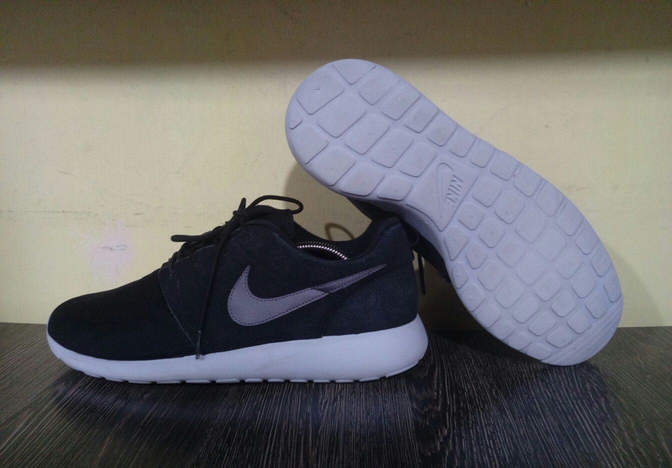 Оригінал Nike Roshe One Suede спортивні бігові кросівки