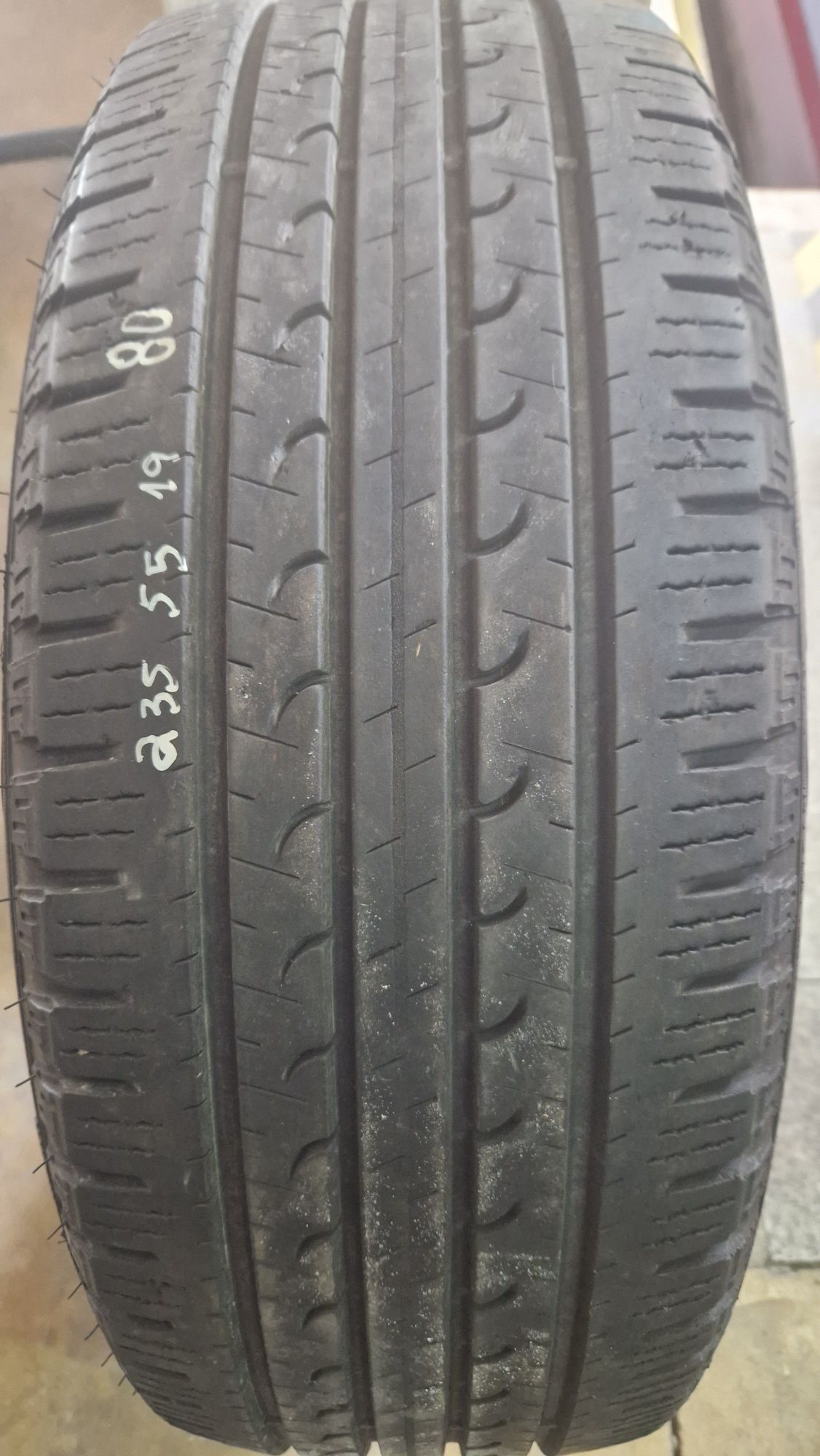 235/55R 19 Good Year