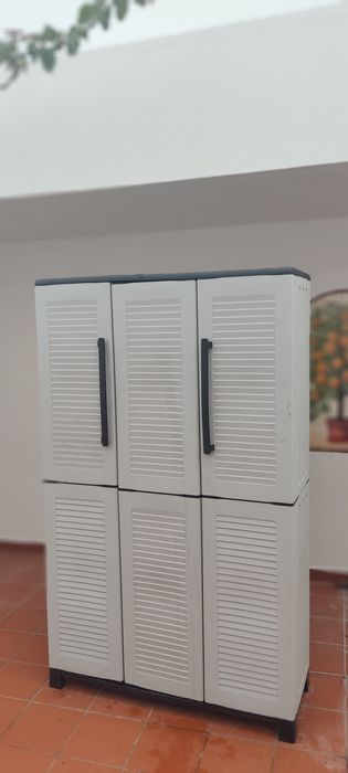 Armário alto PVC exterior