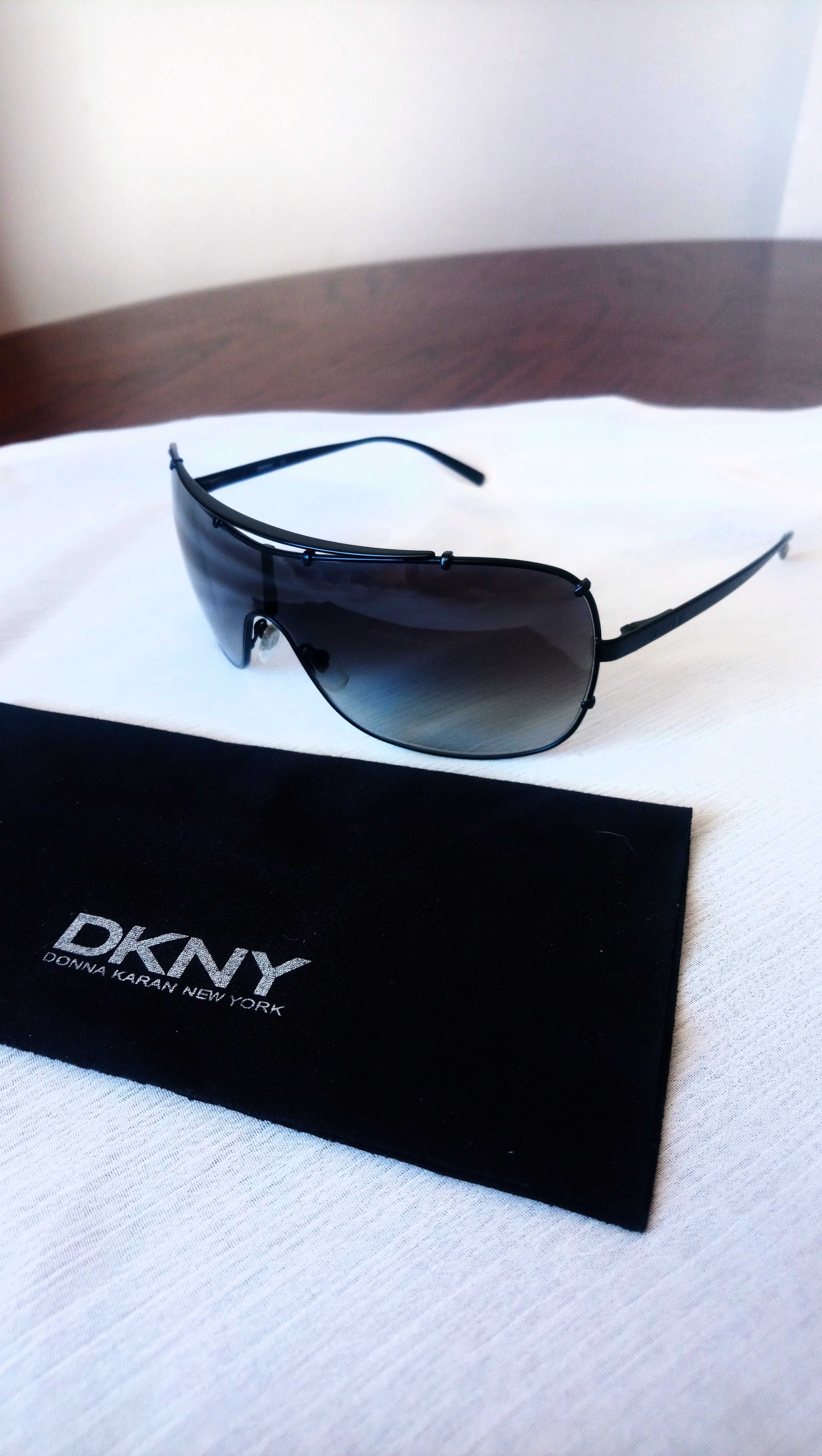 Okulary przeciwsłoneczne DKNY