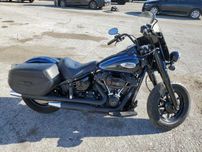 Harley-Davidson FLHCS 2022