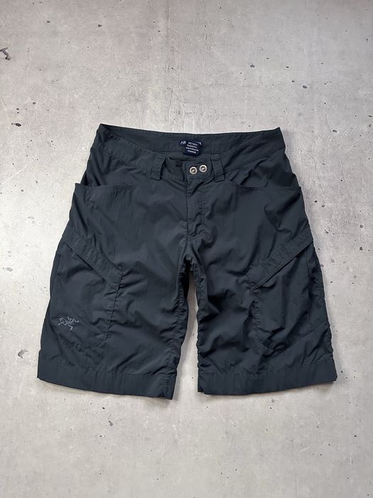 Arc’teryx Vintage Men’s Nylon Cargo Shorts Outdoor трекінгові шорти