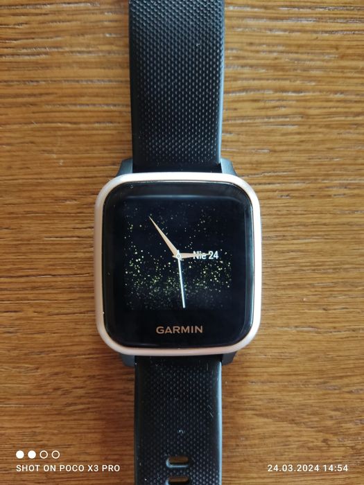 Garmin Venu sq music