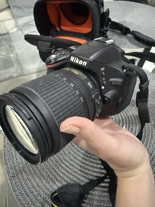 Nikon D5100 з маленьким пробігом у відмінному стані
