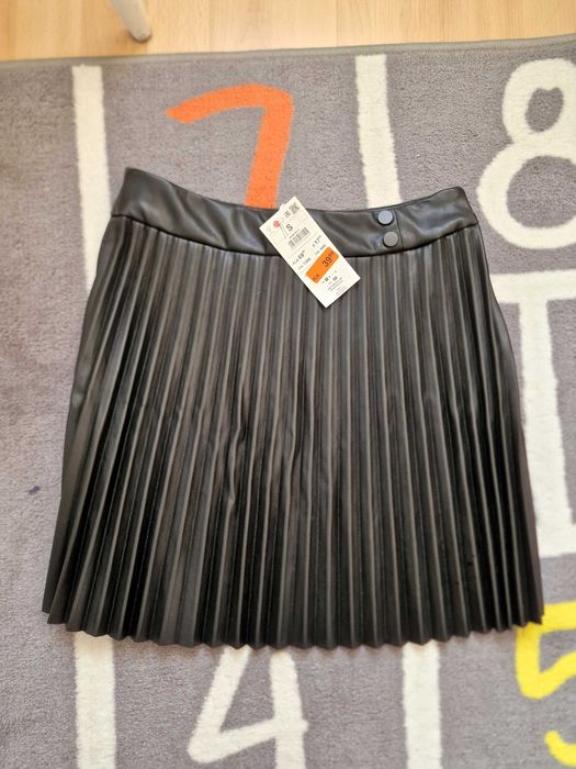 Nowa Skórzana spódniczka, spódnica, rozmiar S Reserved