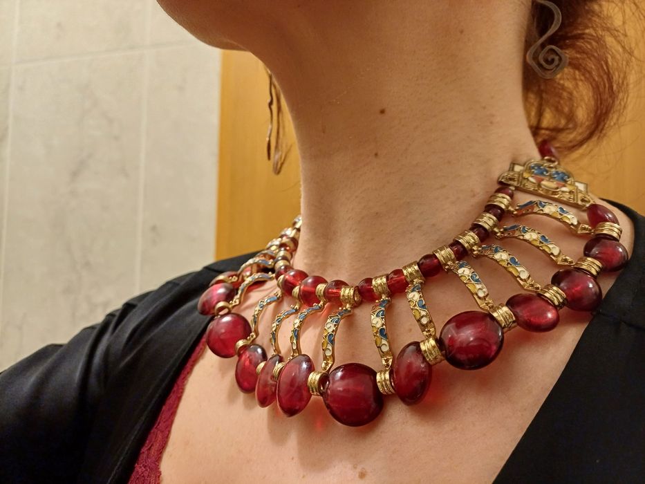Lindíssimo colar de estilo mexicano da marca Parfois