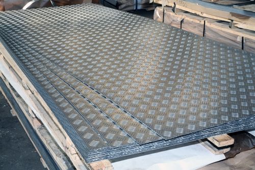 Алюминиевый рифленый лист (квинтет) толщины 1,5мм 2мм 3мм 4мм