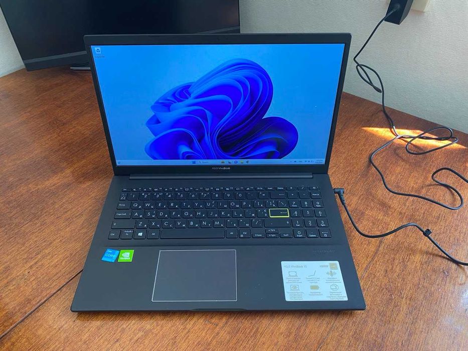 Ноутбук Asus VivoBook 15 + ОС Windows Home