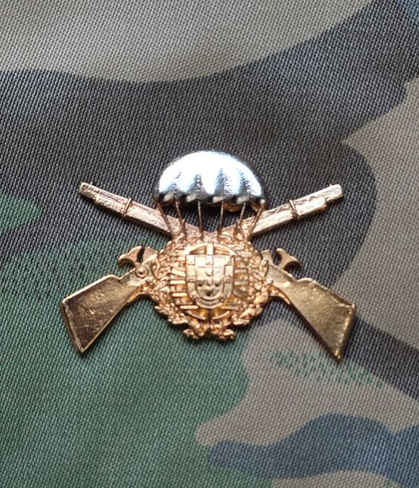 Distintivo "Curso de Operações Aeroterrestres" (Tropas Paraquedistas)