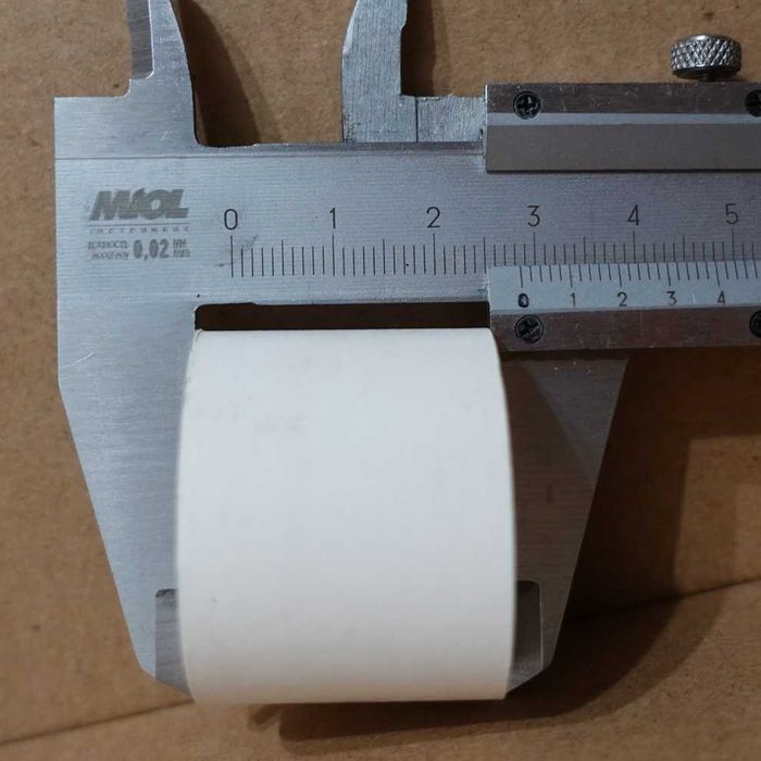 Стрічка для касового апарату шириною 28 мм.