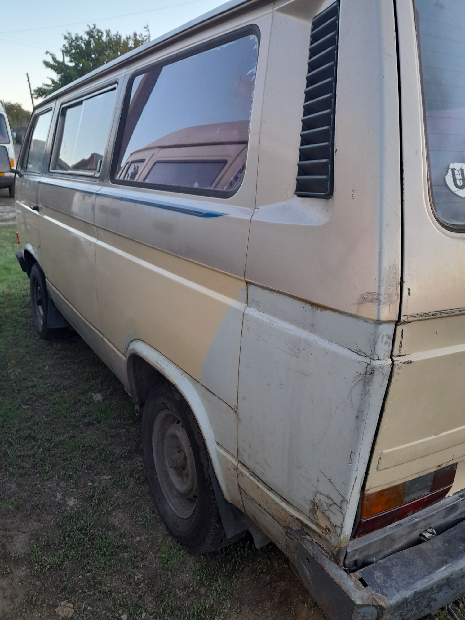 Volkswagen t3,1.9 груз-пас