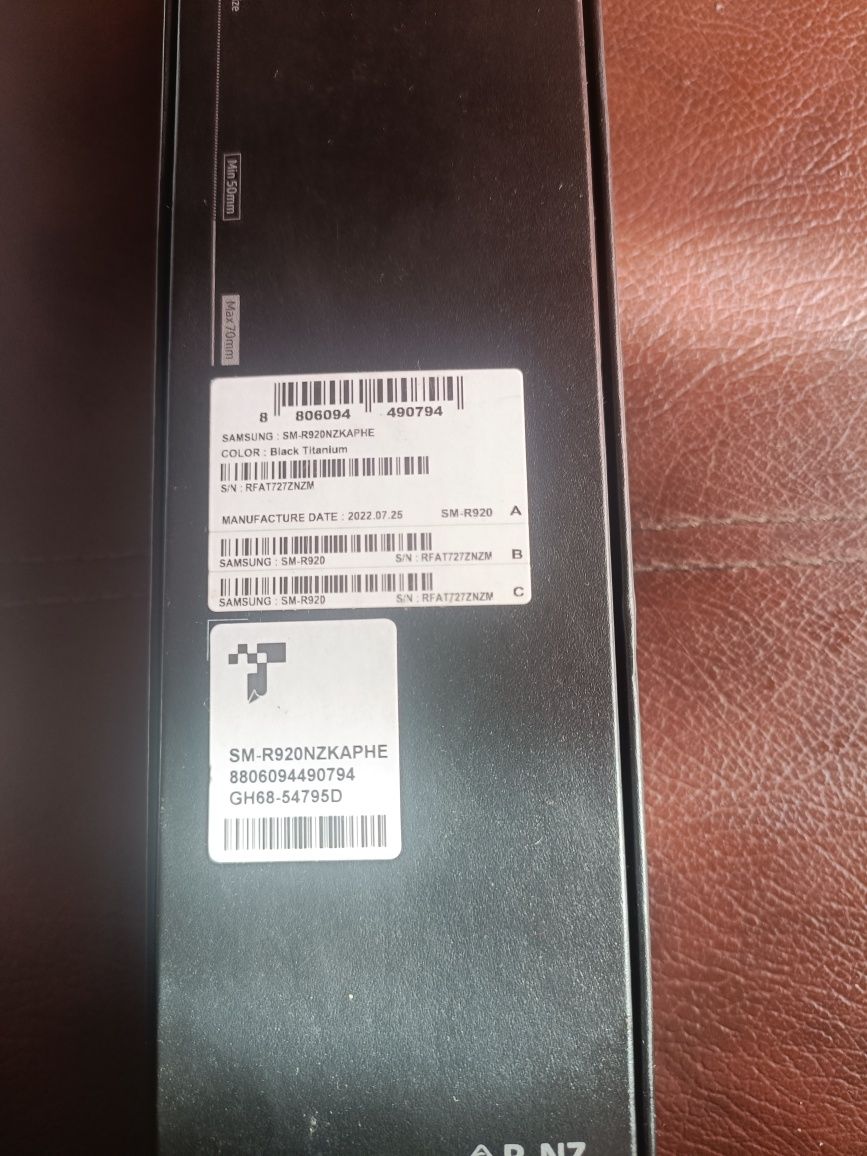 Samsung whatch 5 pro Titanium