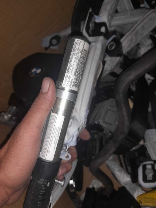 Airbags bmw laterais , condutor e passageiro. Mais algumas peças BMW