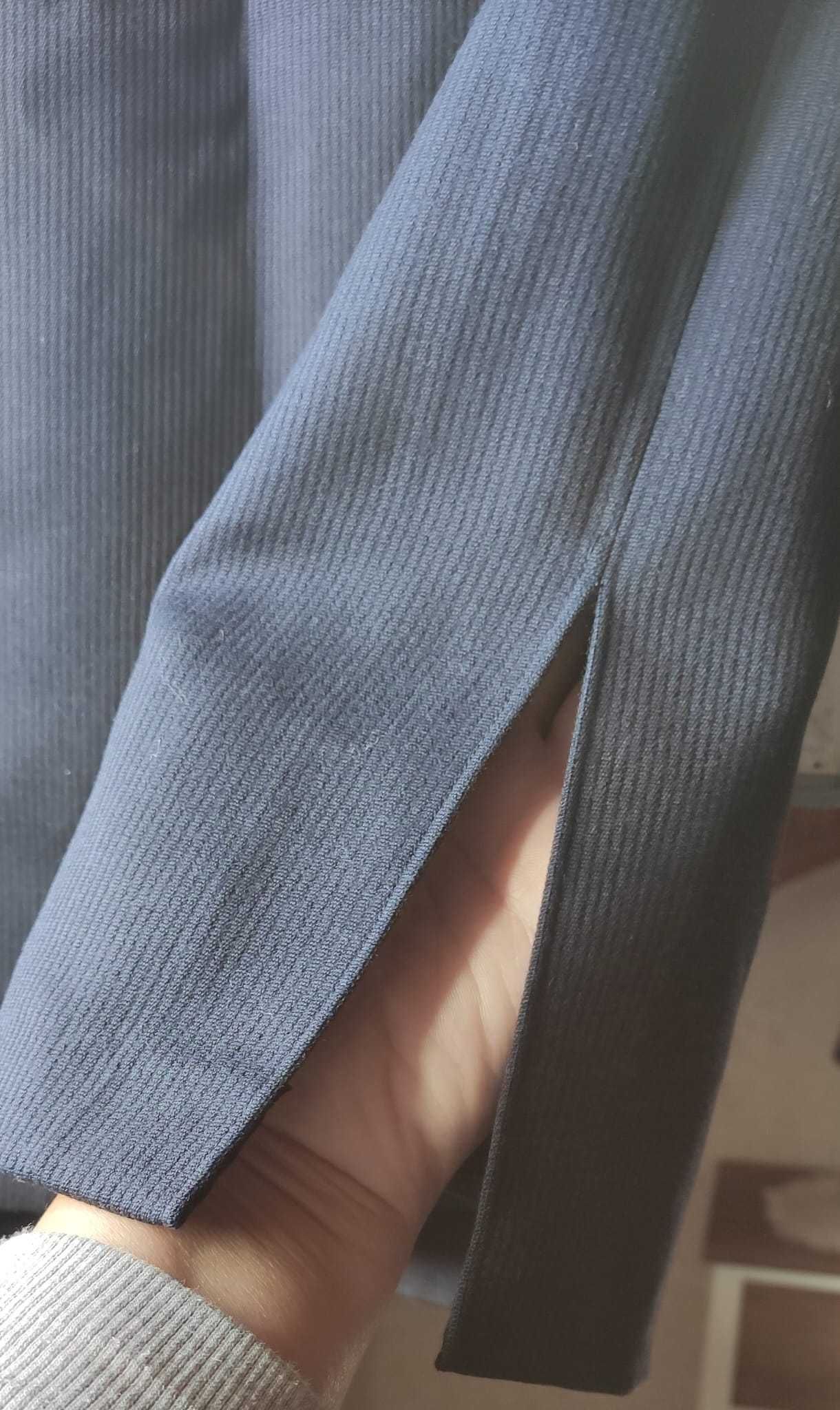 Saia curta azul escuro