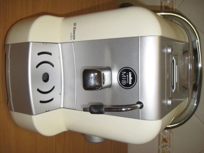 Maquina café saeco lavazza