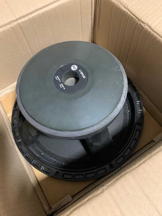 12 дюймові Динаміки RCF L12P530