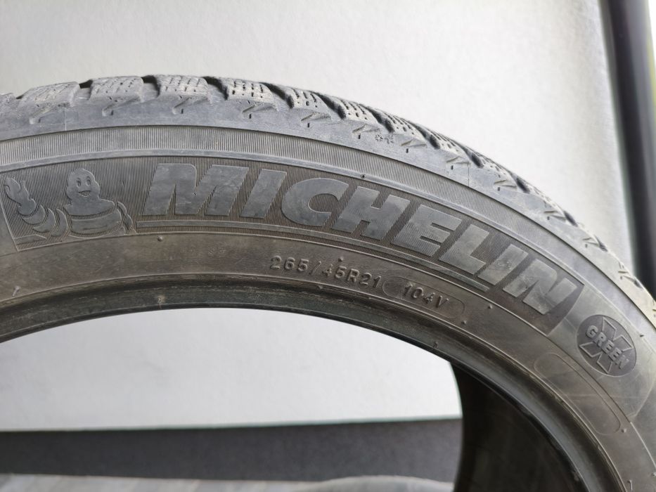 Комплект шин Michelin 265/45/21, зима