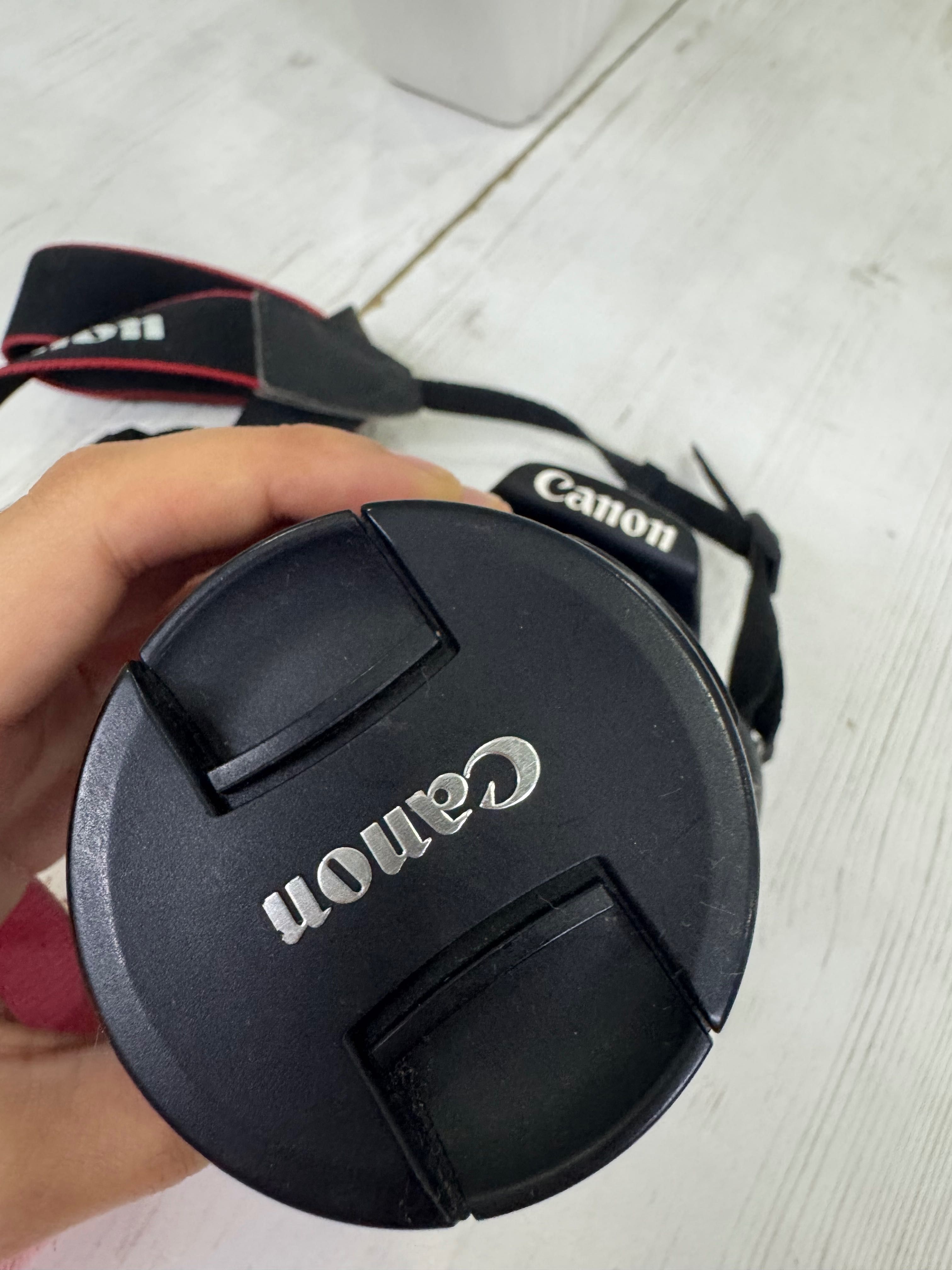 Canon 1200D em ótimo estado