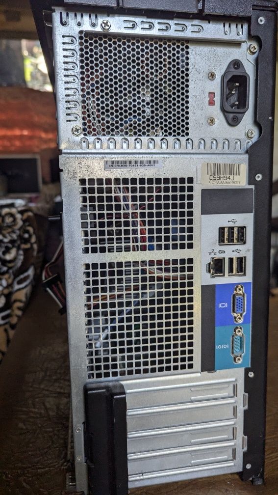 Dell PowerEdge t100 server