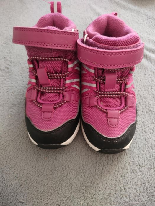Buciki dla dziewczynki rozmiar 22.