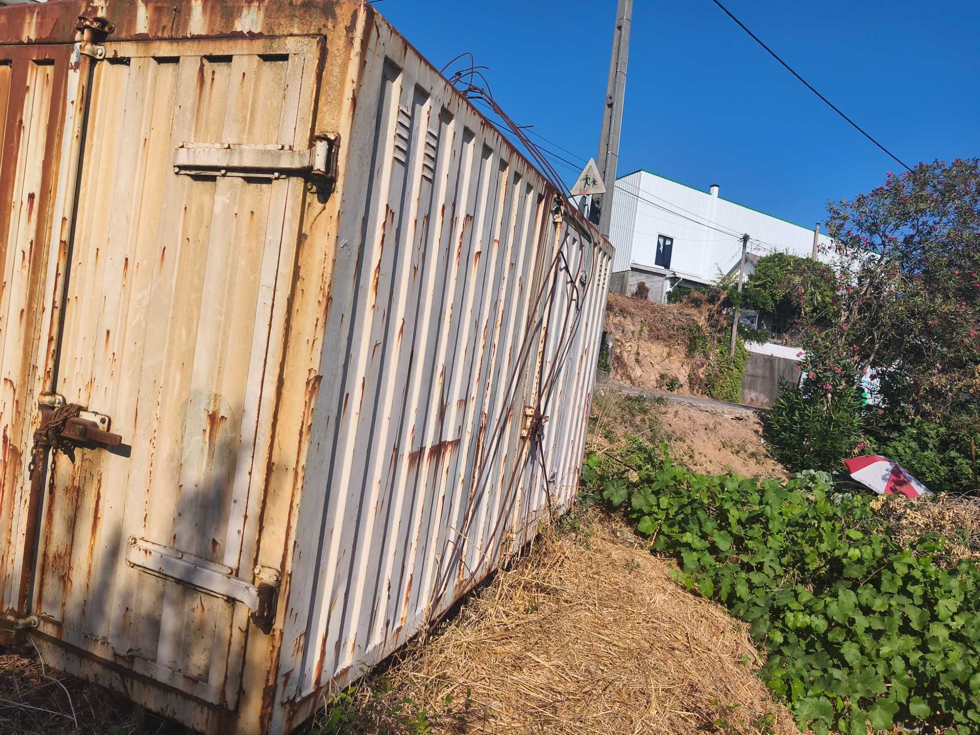 Materiais de construção usados mas em perfeitas condições