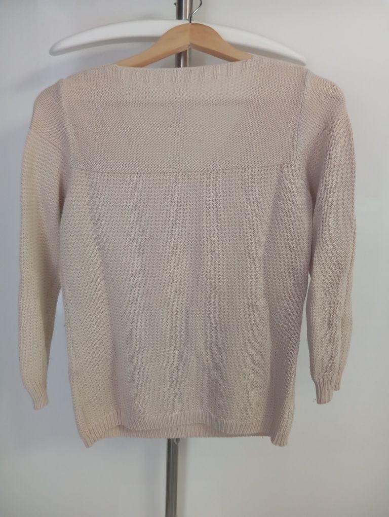 Camisola bege com pedraria no decote – Tamanho estimado M/L