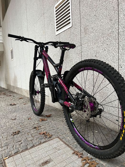 Commencal SUPREME PARK 27.5 Downhill