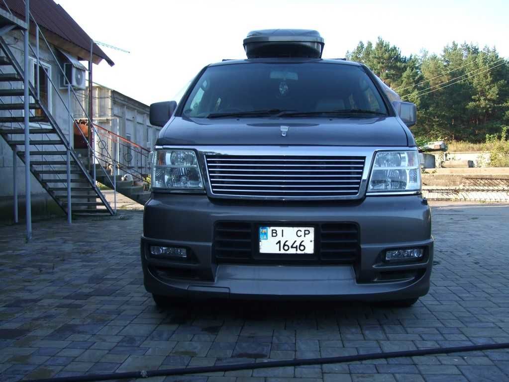 Nissan Elgrand 4WD 1999