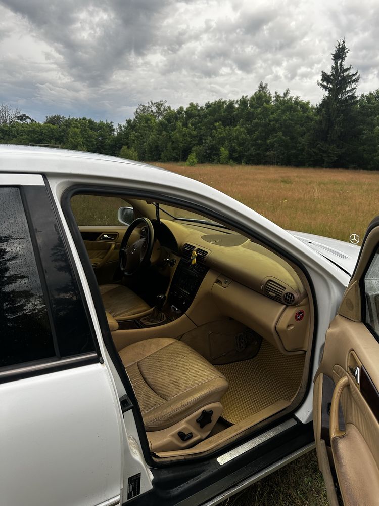 Продам Мерседес w203 c240