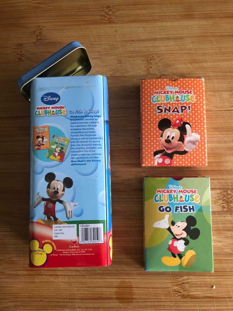Cartas do Mickey em lata