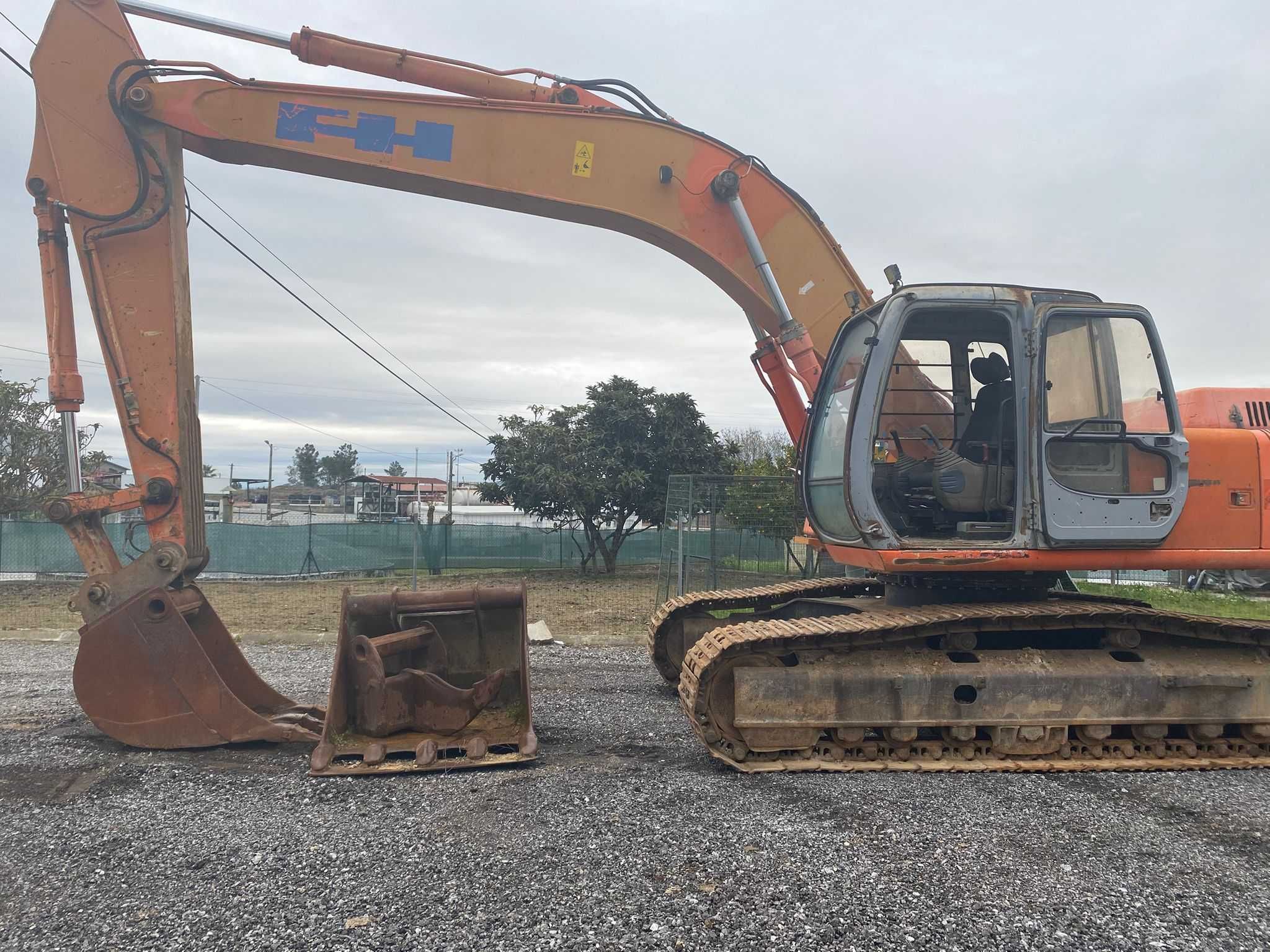 Fiat Hitachi EX285 [com IVA incl.]