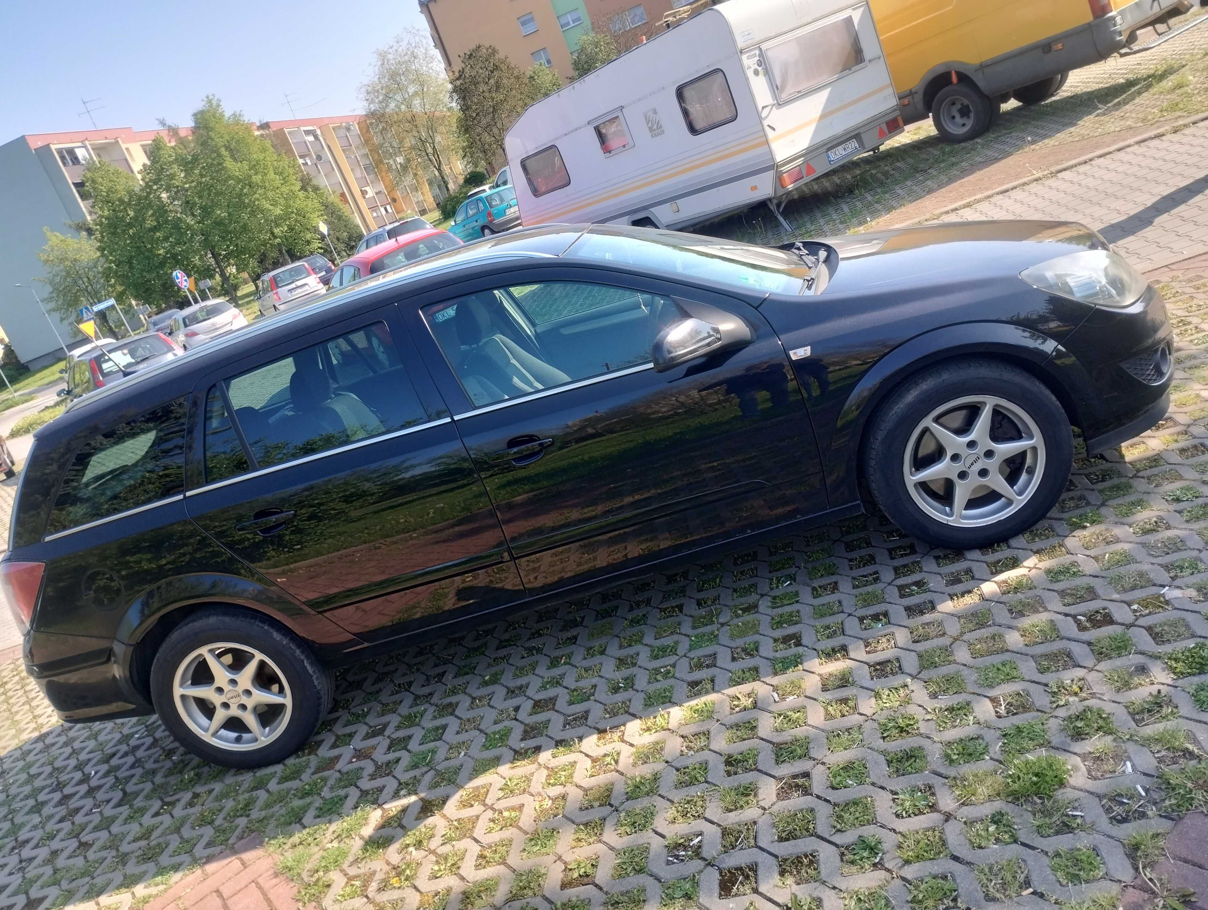 OPEL ASTRA H 1.9 2008