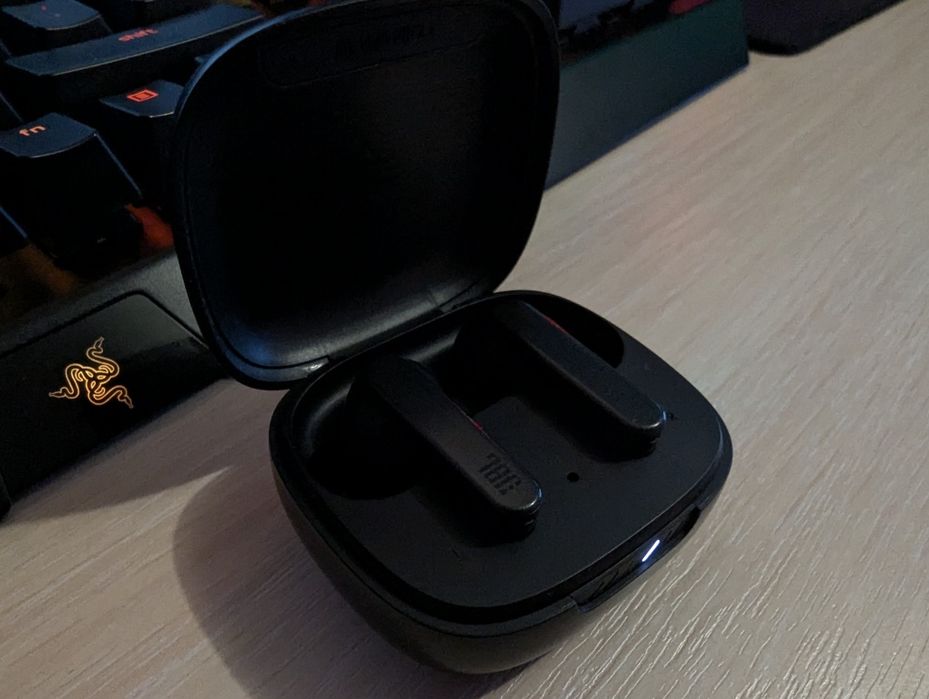 JBL live Pro Plus/+ TWS
SN: TL1134-DM0299640