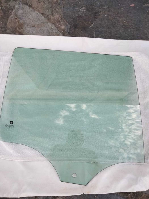 Vidro Mercedes c220 W203 ano 2007