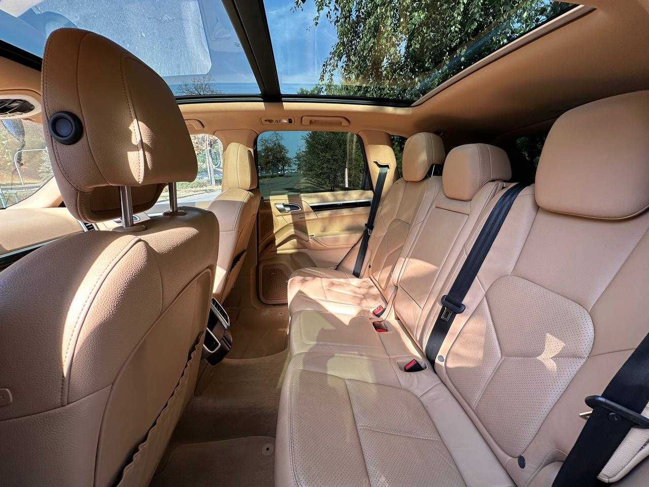Продаю свій Porsche Cayenne 2014, бензин, об'єм двигуна 3.6 пробіг 146