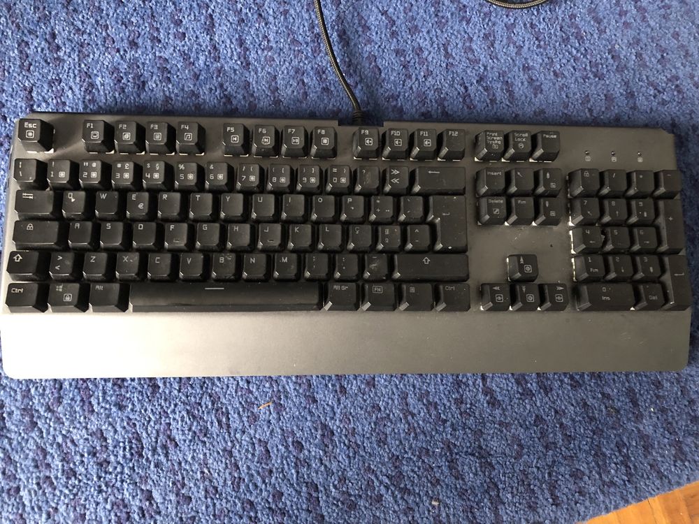 Teclado Mecânico RGB