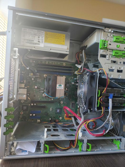 FUJITSU Server Primergy TX100 S3