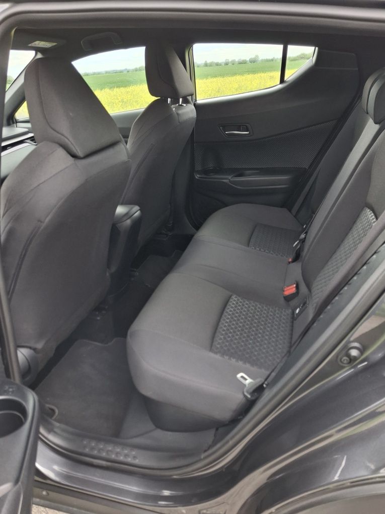 Toyota C-HR Hybrid 9200Km