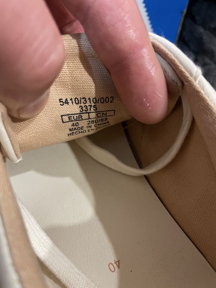 Жіночі кросівки Zara 40(26см) натуральна шкіра
