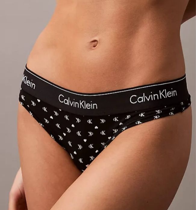 Calvin klein білизна топ топік стрінги трусики оригінал