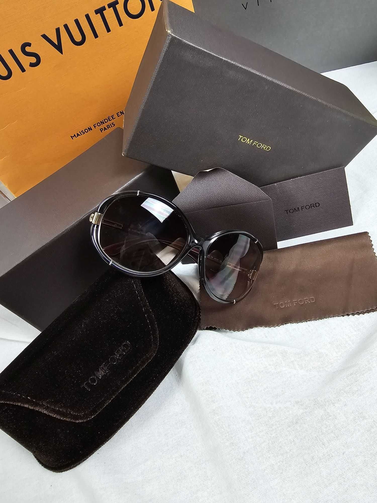 Okulary przeciwsłoneczne Zestaw Tom Ford logowane pudełko nowość lato